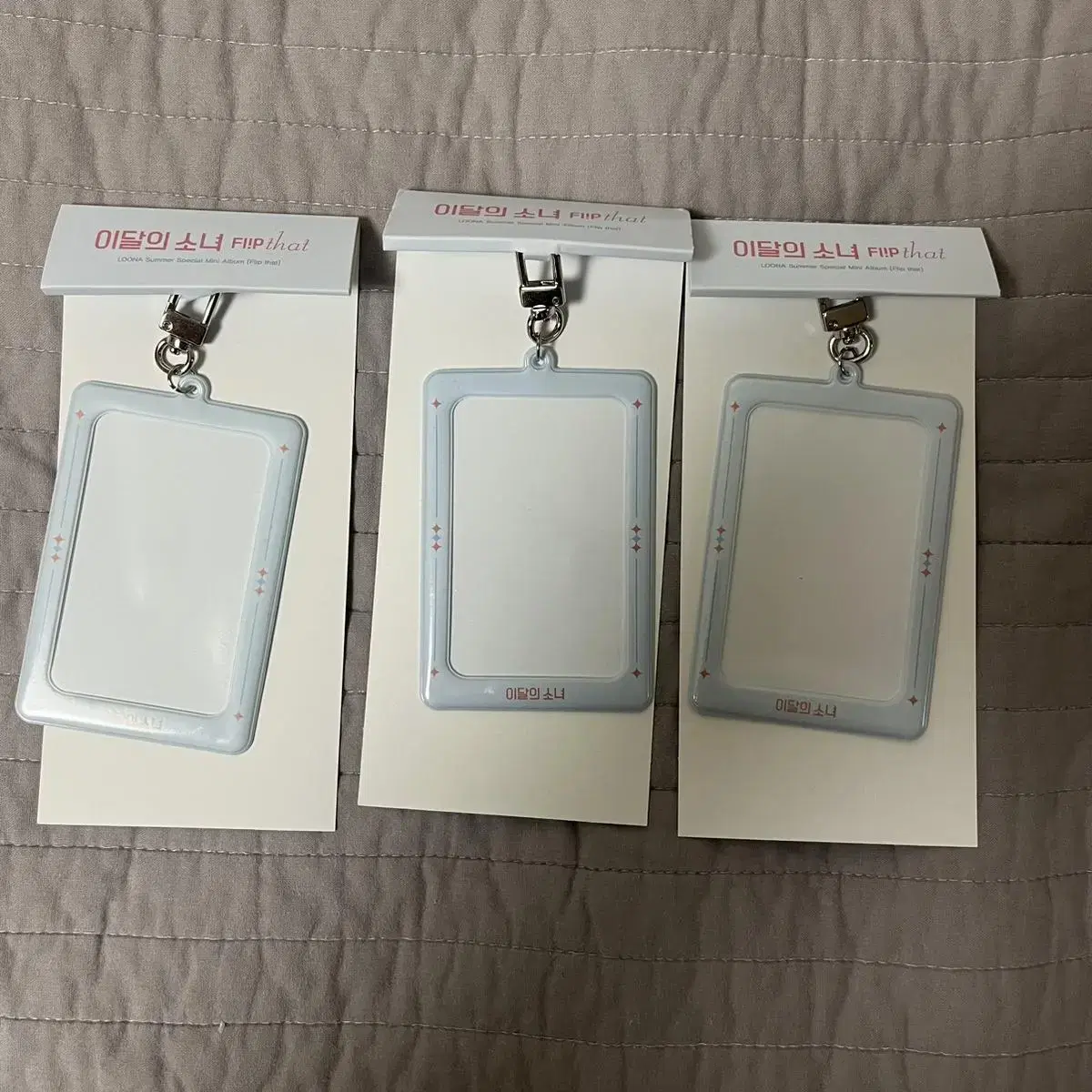 Loona Photo Card Holder