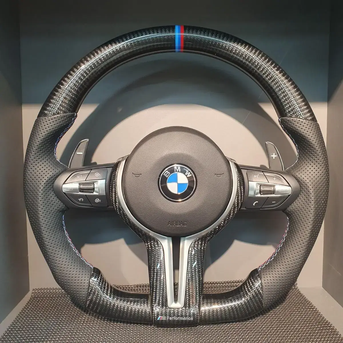 BMW M 카본Y트림 핸들팝니다