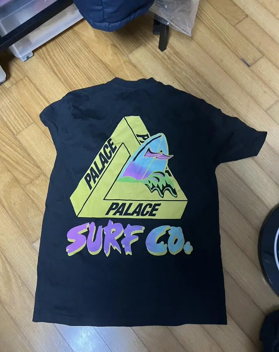 Palace Surfer T L