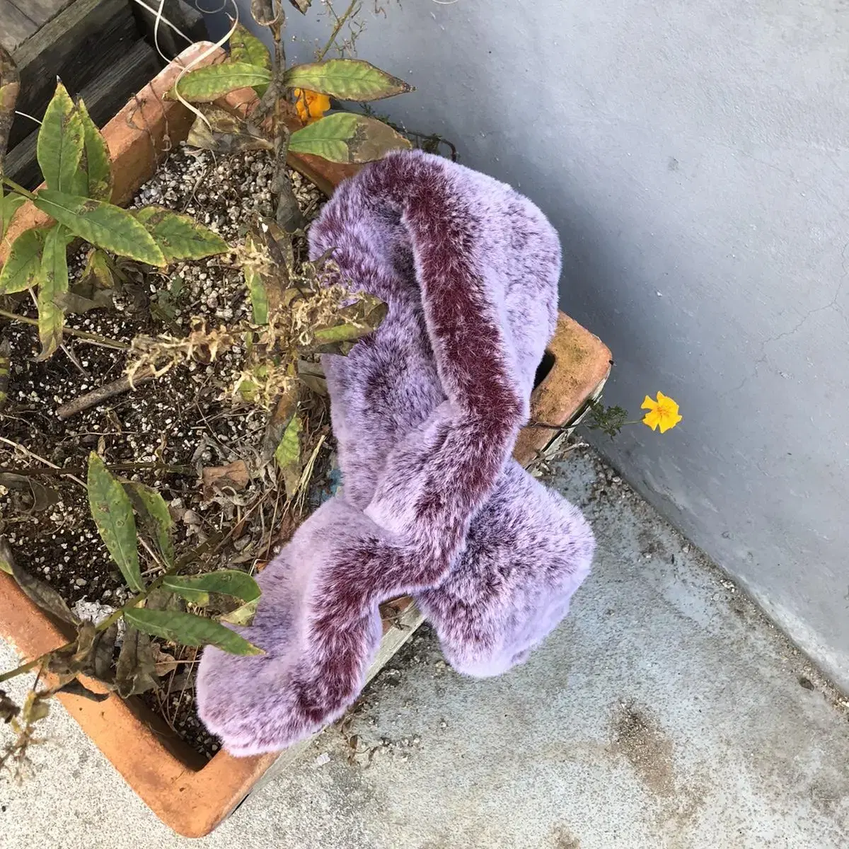 Vintage Pink voice fur muffler