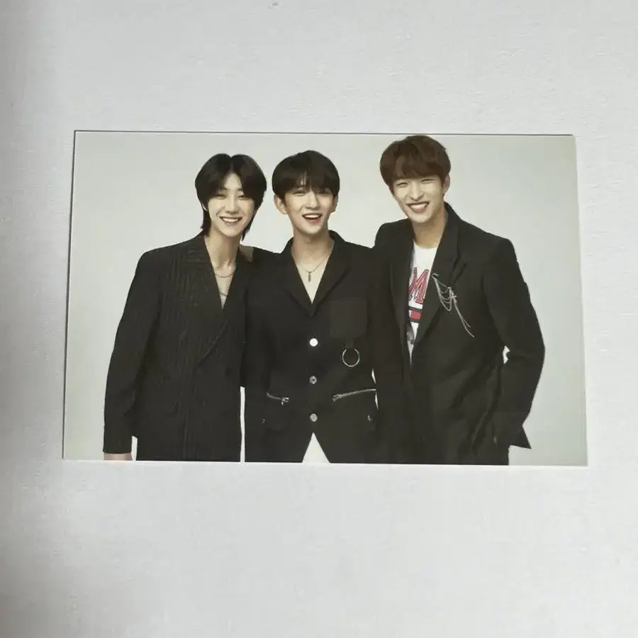 세븐틴 아이디얼컷 트레카 쓰리샷 정한 조슈아 준 디에잇 도겸