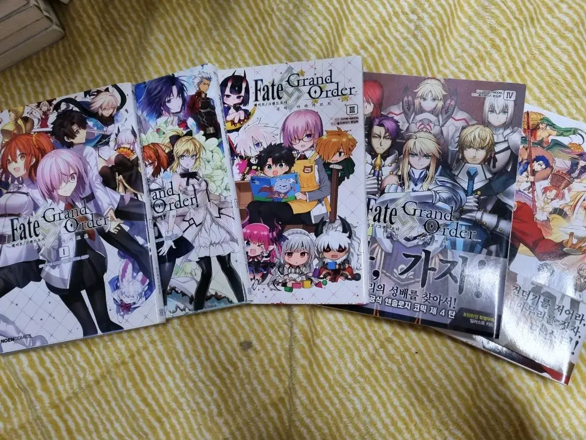 Sell Fei Grand Order comic books 1-5 bulk 