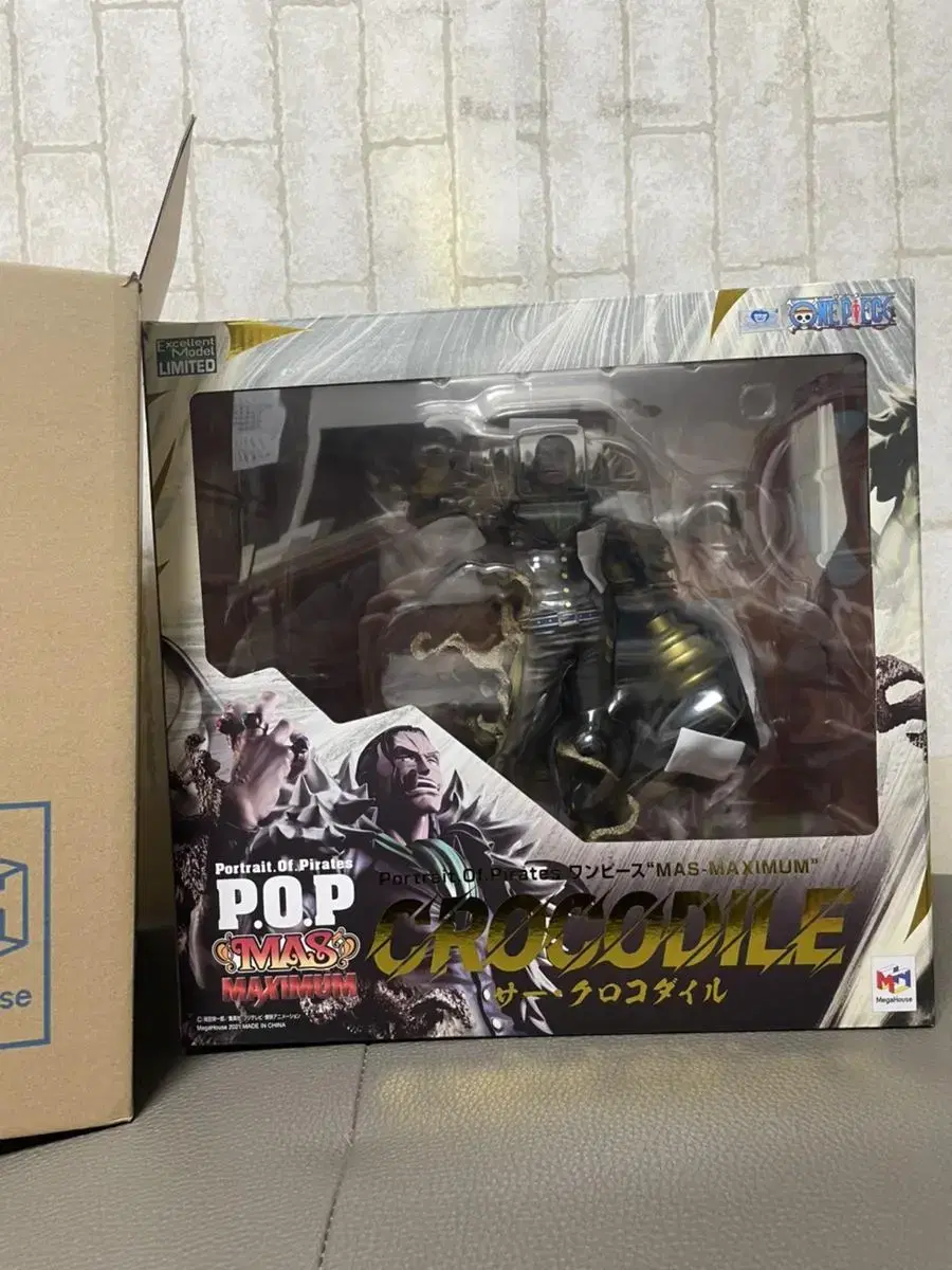 ONEPIECE POP MAXIMUM CROCODILE