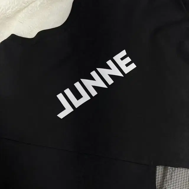 [L] JNE T04 Black 준느