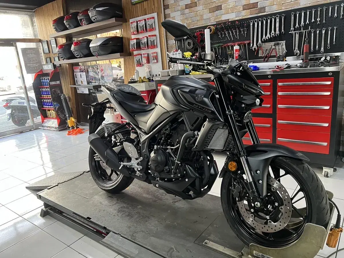 2022년식 YAMAHA MT03 블랙 신차 판매합니다