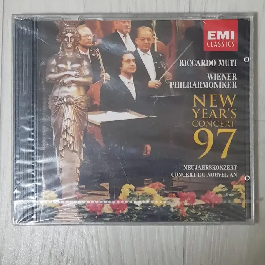 빈필 Riccardo Muti 신년음악회 미개봉 클래식 씨디 2cd 더블