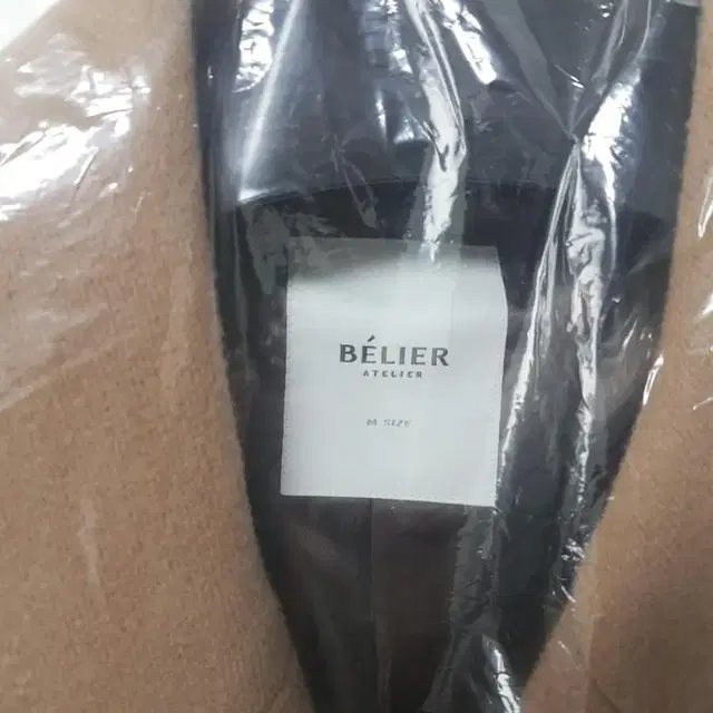 벨리에(BELIER) 울 트렌치 코트