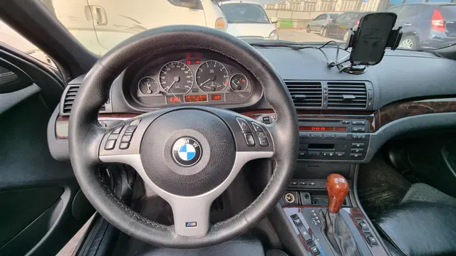 BMW E46 330i 폐차로 부품판매 합니다 02년식