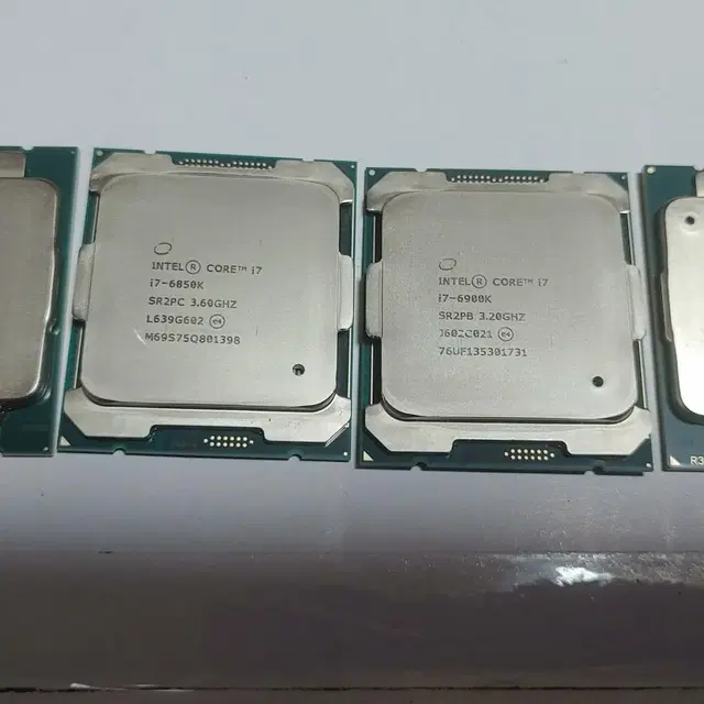 CPU 5930k.6850k.x5680.1620v2.2667v3 팝니다