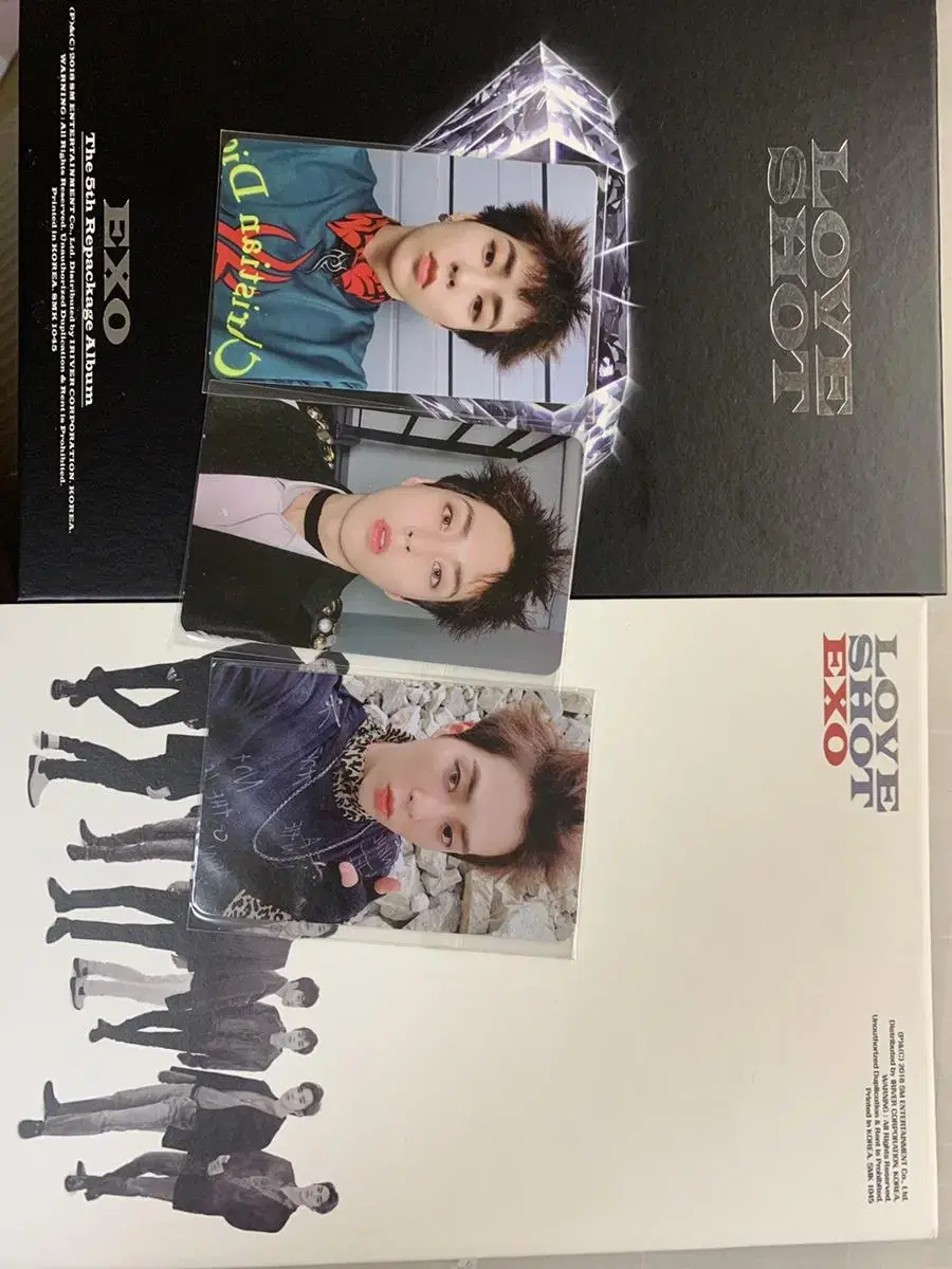 Exo albums, official photocards to be sold