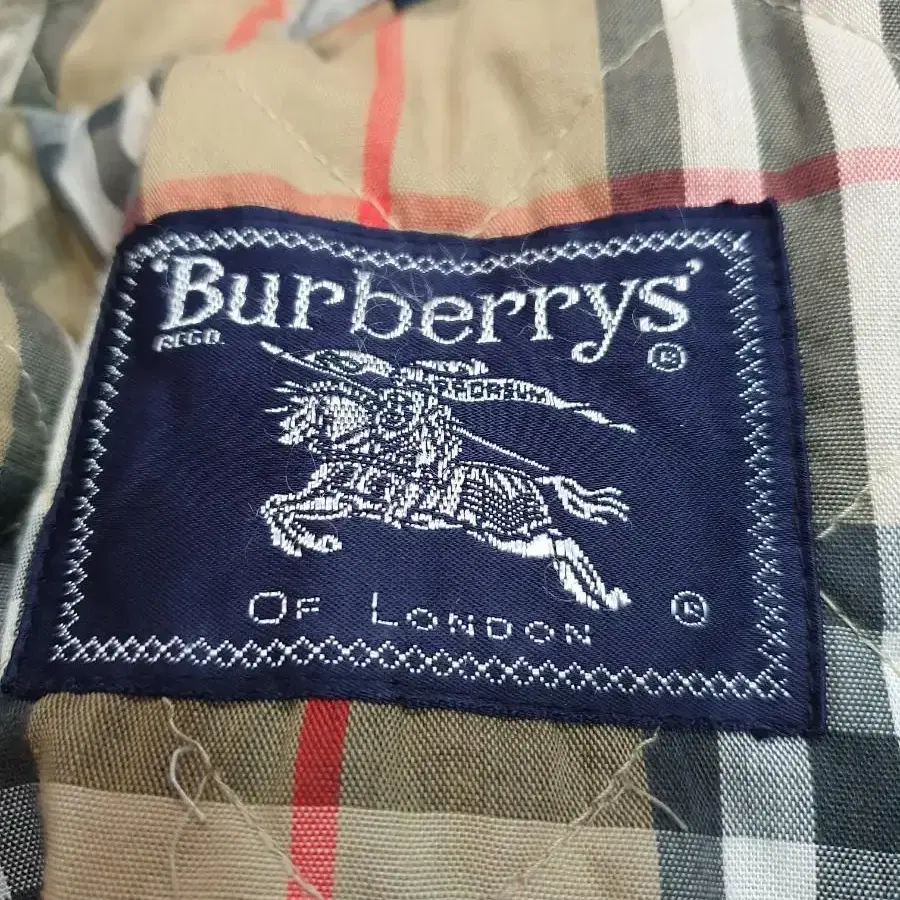 버버리 멜리사 빈티지 노바체크 사파리 점퍼 burberrys