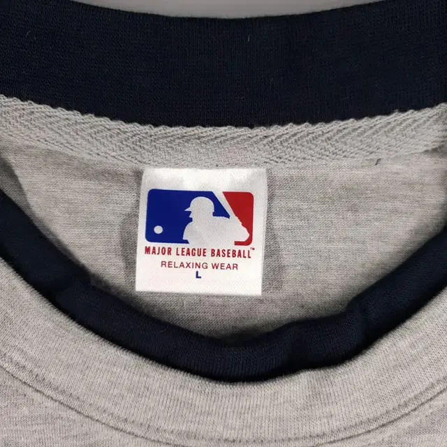 MLB 엠엘비 그레이 뉴욕양키즈 프린팅 반팔 티셔츠  SIZE M