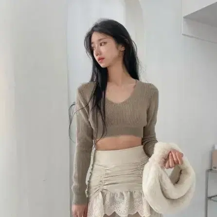 드라이로즈  v crop knit