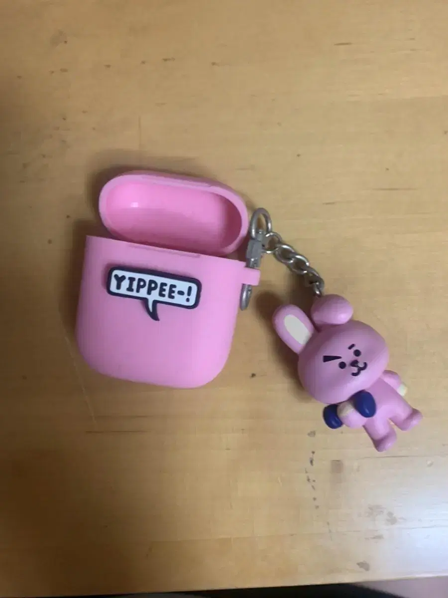 I wts a BTS BT21 AirPods Case