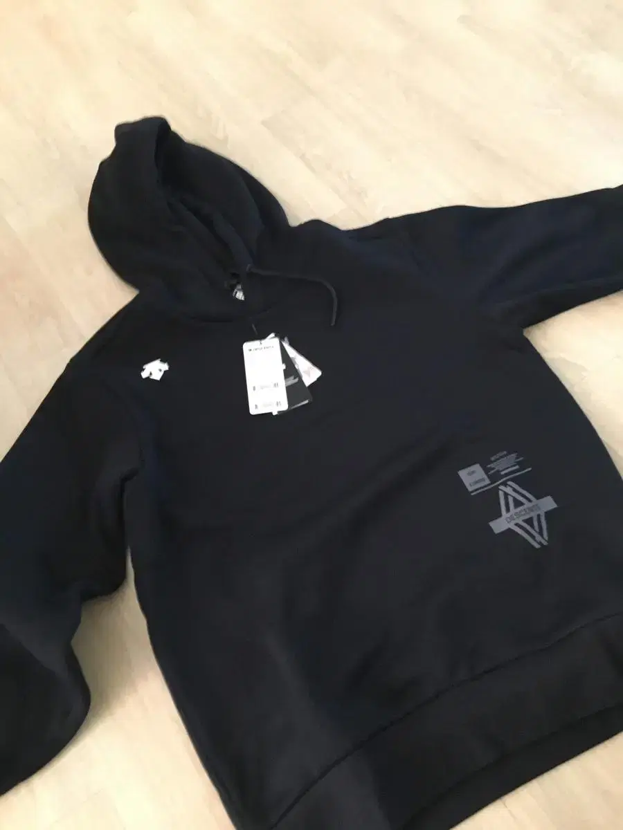 Descent Hoodie size Medium