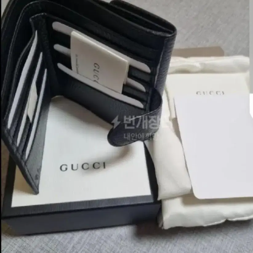 검수가능 GUCCI 615525 CAO0G 1000