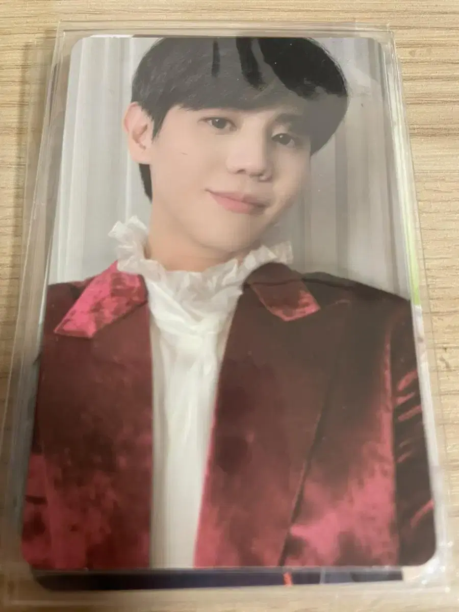 seasons greetings yoseob photocard