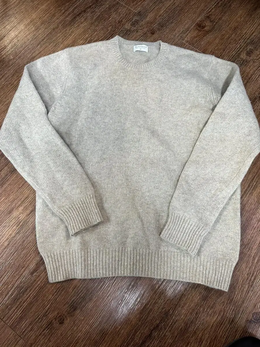 XL) This is a geodano knit (shipping included)