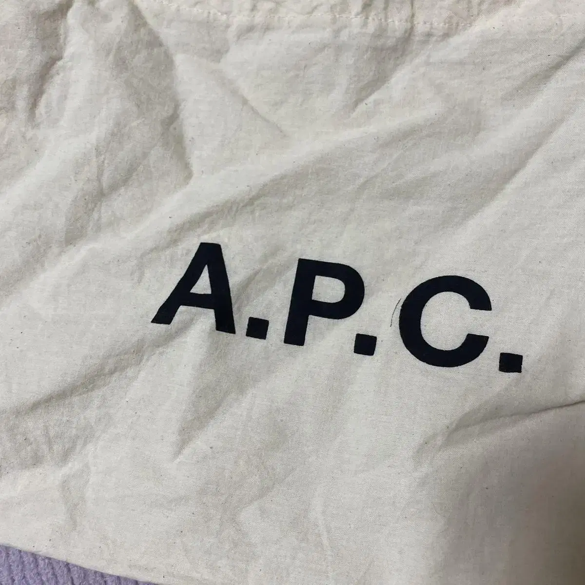 apc 베티백 블랙 카프스킨