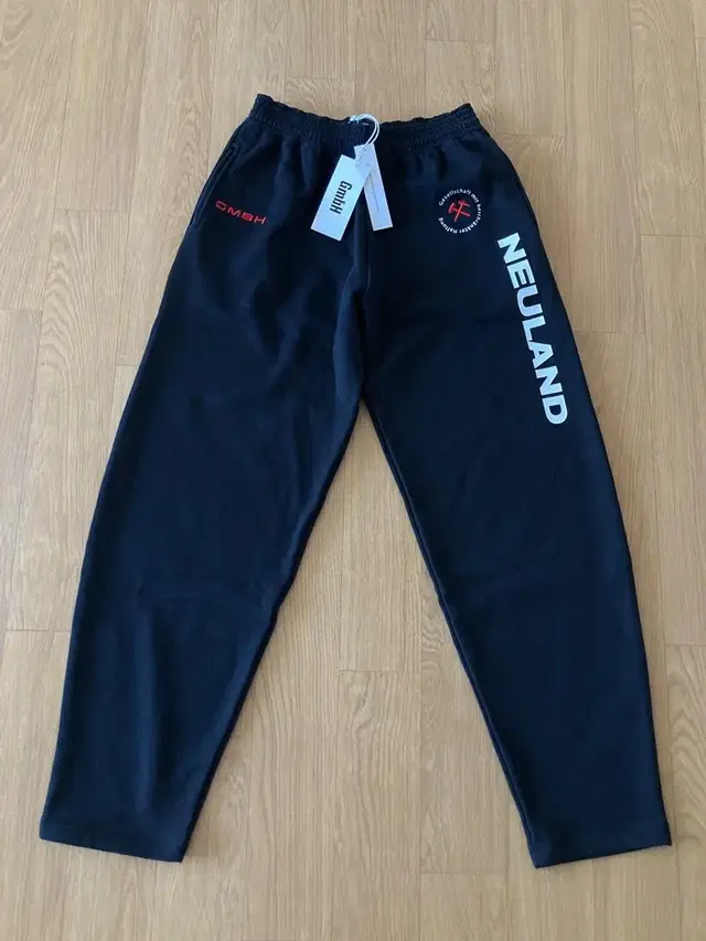 [M] gmbh / AHMED NEULAND / Jogging Pants