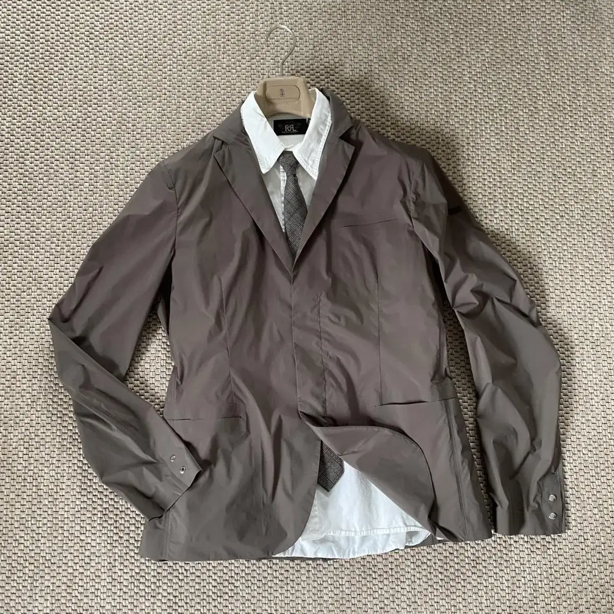 DUNO Khaki blazer in cutting-edge performance tech fabric