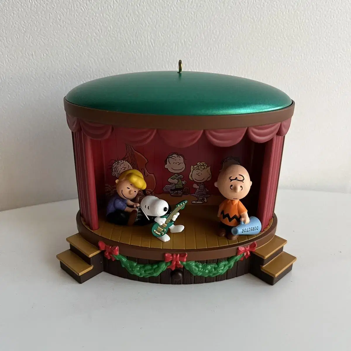 Peanuts Orchestra Ornament (2012/Sound, Motion)