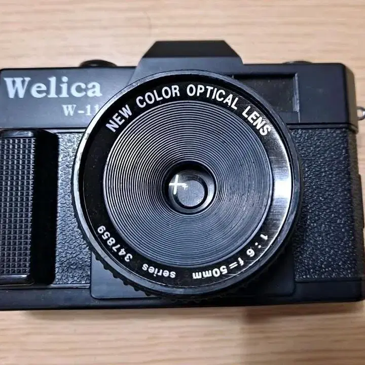 welica w-11토이 필름카메라 팝니다