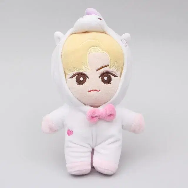 뉴이스트 렌 인형