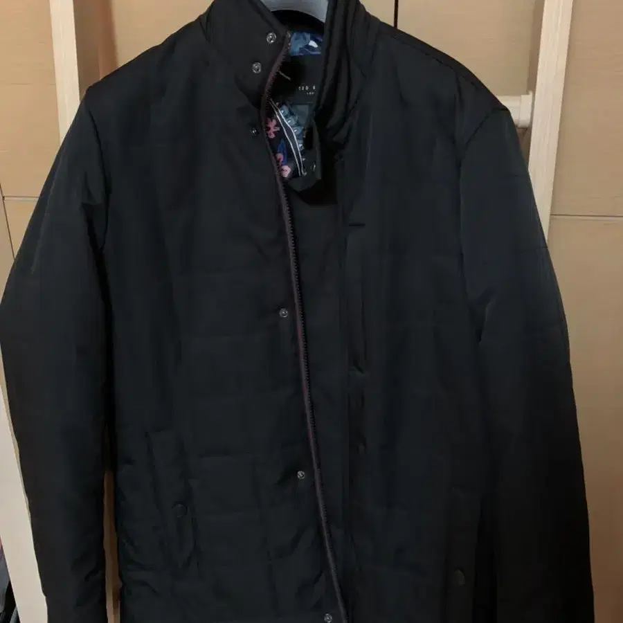 Ted Baker Quilted Jacket (테드베이커 퀼티드 자켓)