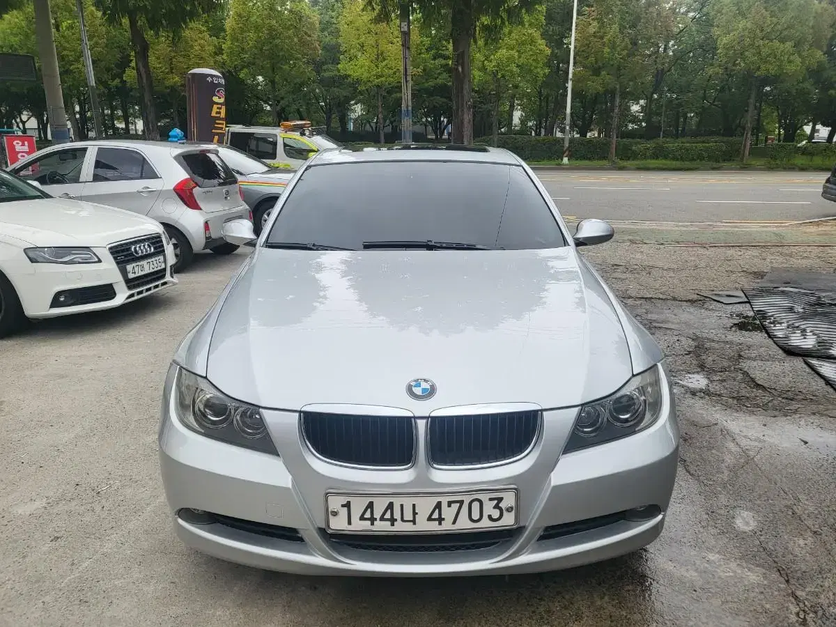 BMW3시리즈 - 0