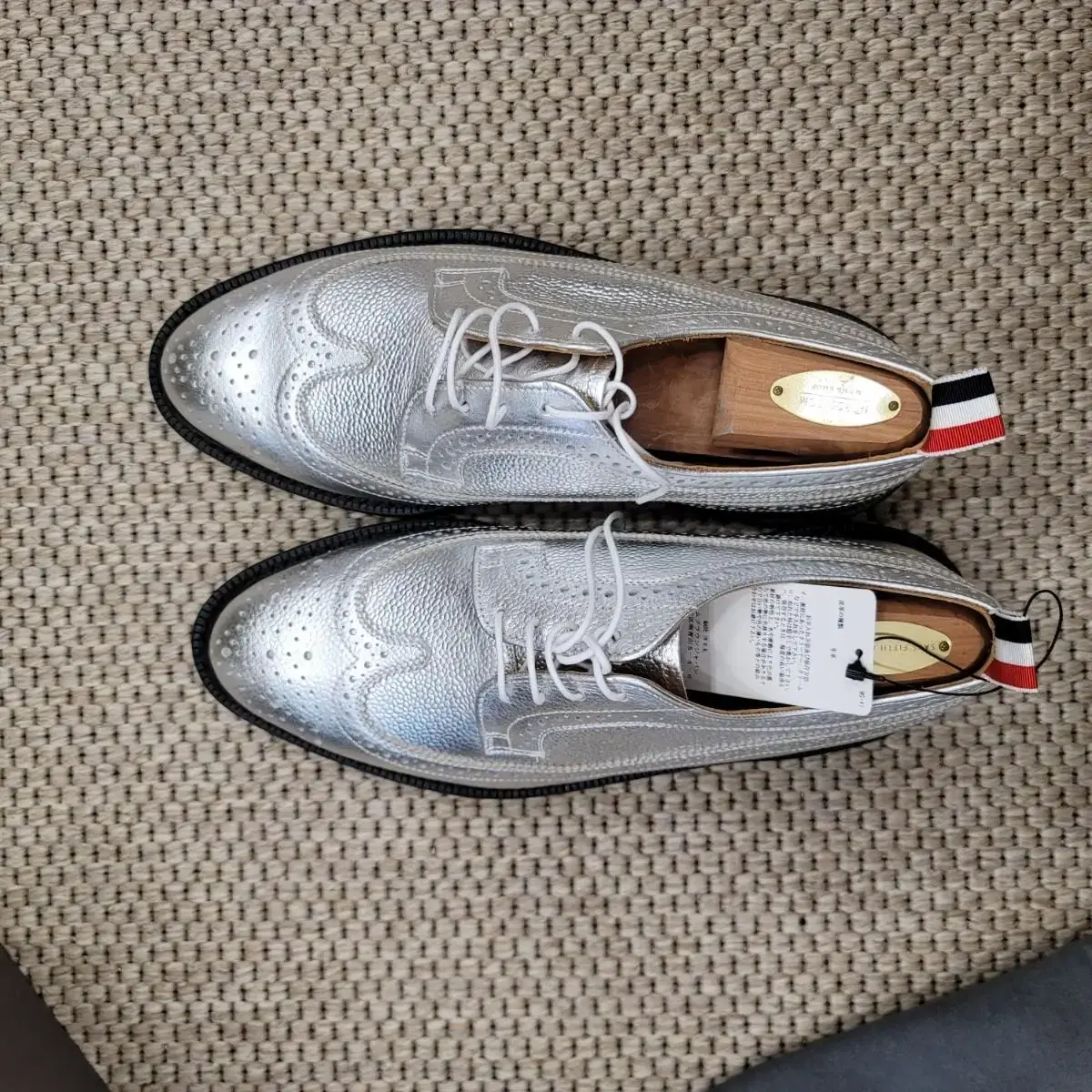 Thom Browne 톰브라운 명작 메탈릭 실버 롱윙 윙팁 슈즈