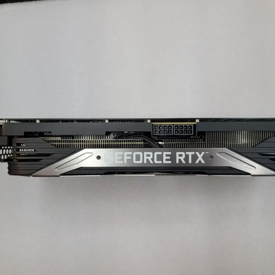 이엠텍 RTX 3070 블랙 에디션 OC D6 8GB 풀박스 판매합니다.