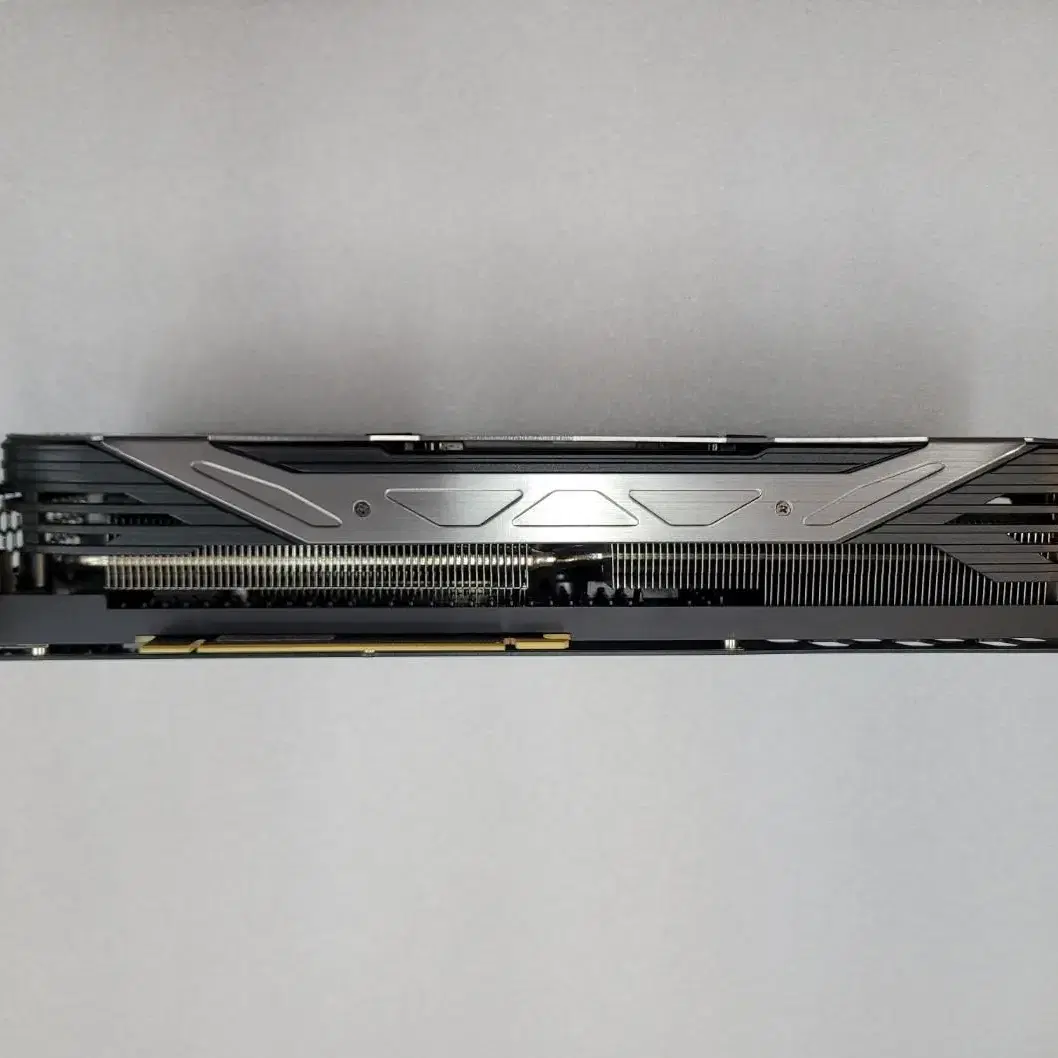 이엠텍 RTX 3070 블랙 에디션 OC D6 8GB 풀박스 판매합니다.