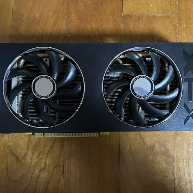 XFX R9 270X 라데온 그래픽카드