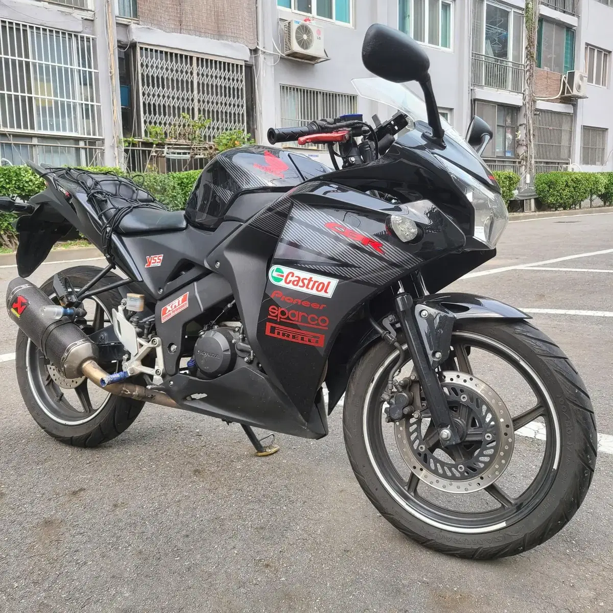 2015년식 cbr125 아크라배기튜닝차량 싸게팔아요