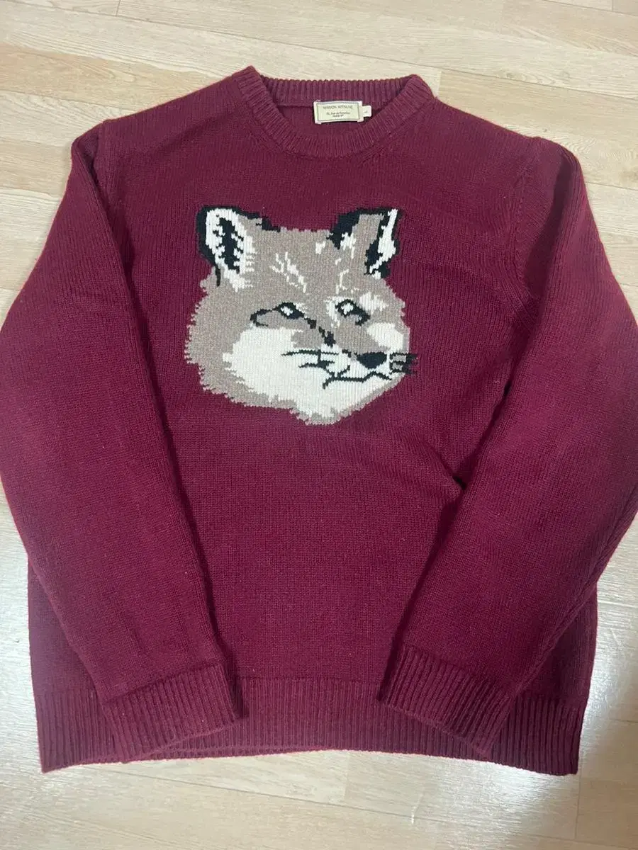 Maison Kitsune Burgundy knit L Size