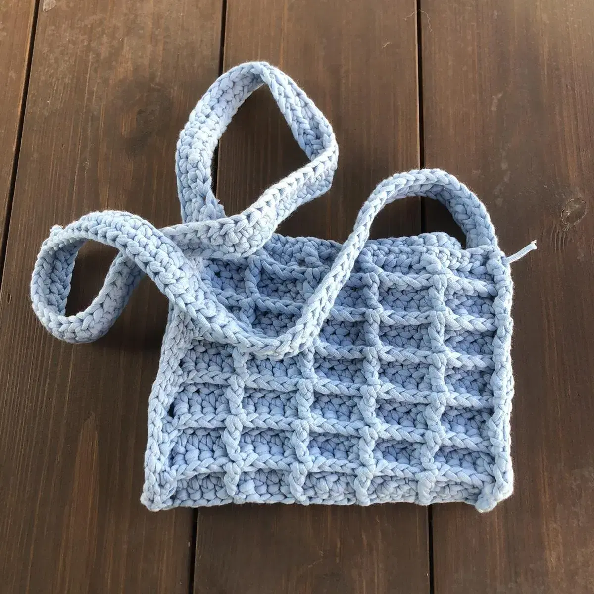 Vintage Croiffle knit sky bag