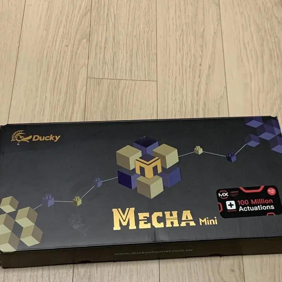 Duchy mecha mini 저소음 적축 키보드 팝니다.