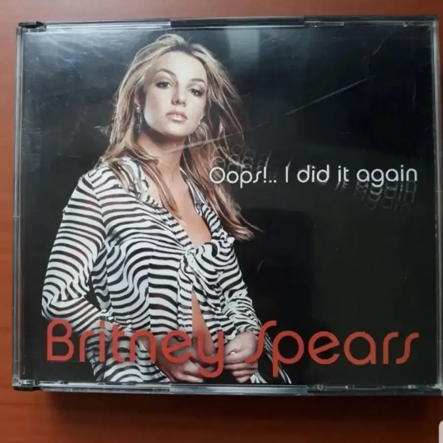 브리트니스피어스 Britney Spears vcd 포함 2cd 더블앨범