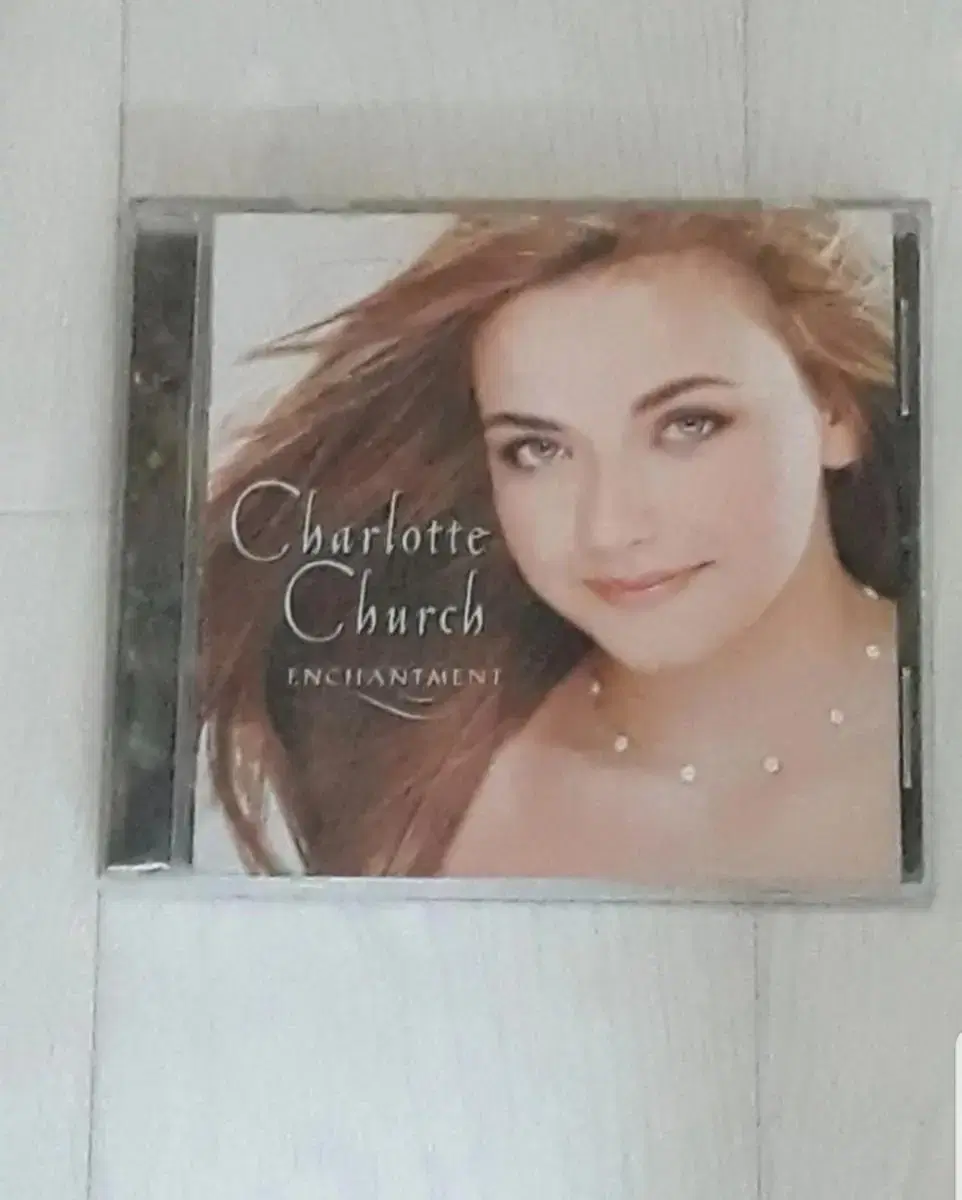 웨일스 싱어송라이터 Charlotte Church 씨디 cd