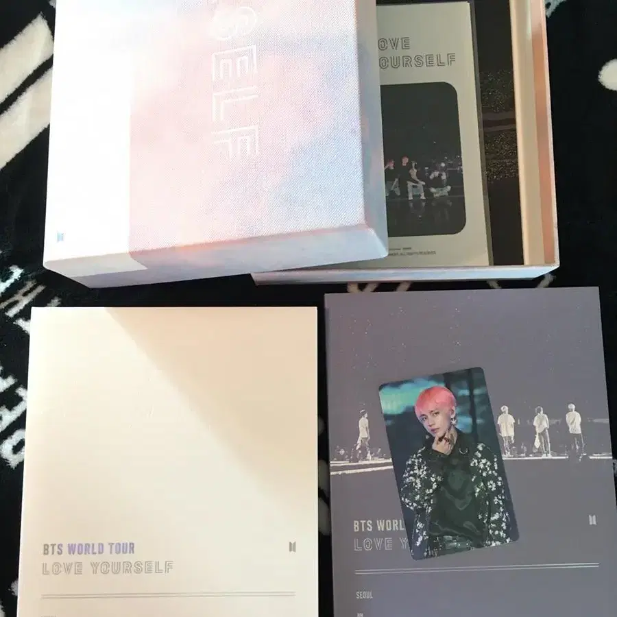 방탄소년단 BTS 럽셀투어 서울 dvd 풀셋(포카,미니포스터 포함)