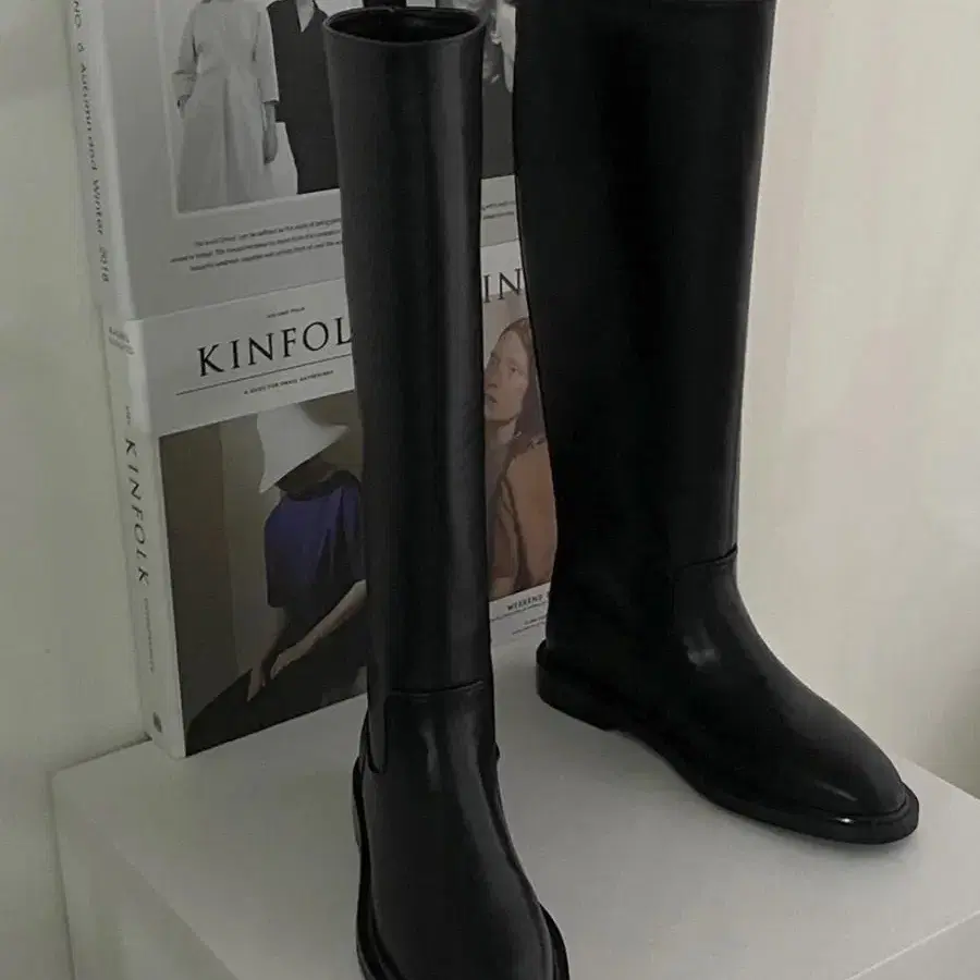 black long boot