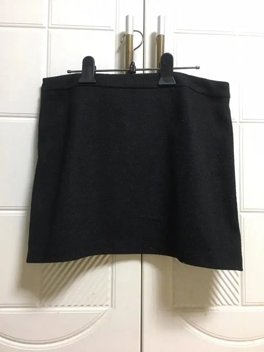 [M] Black Pearl Glitter Skirt