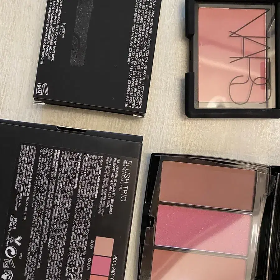 새상품 블러셔 NARS. ANASTASIA. 각각 가격기재