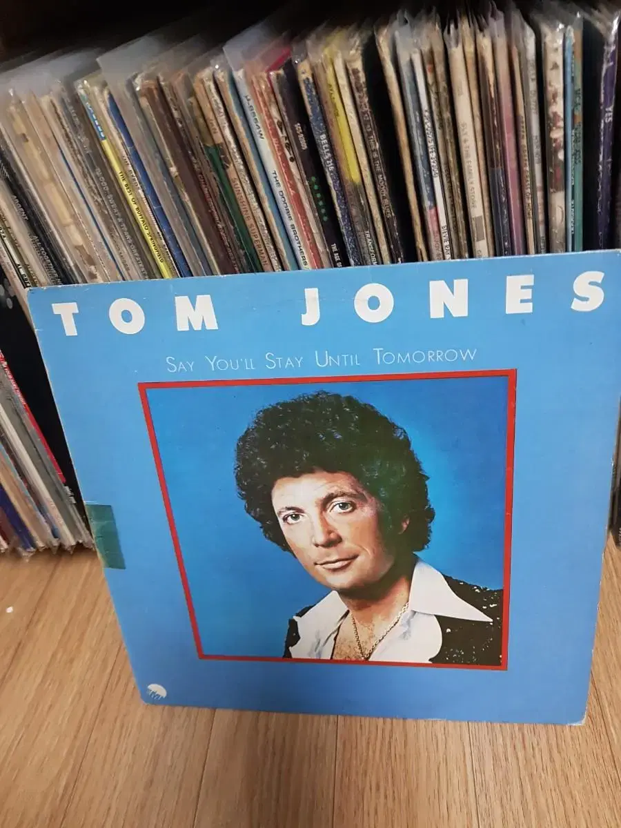 TOM JONES LP