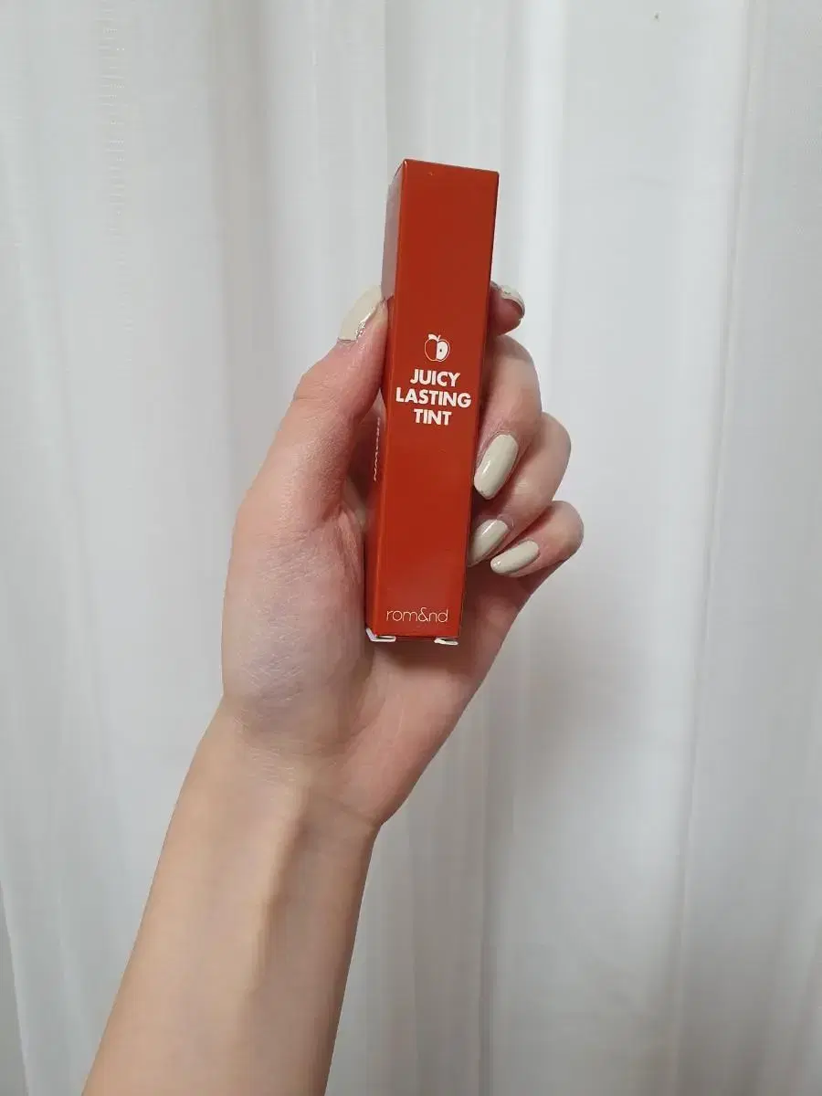 [New] L'Oreal Juicy Lasting Tint Apple Brown