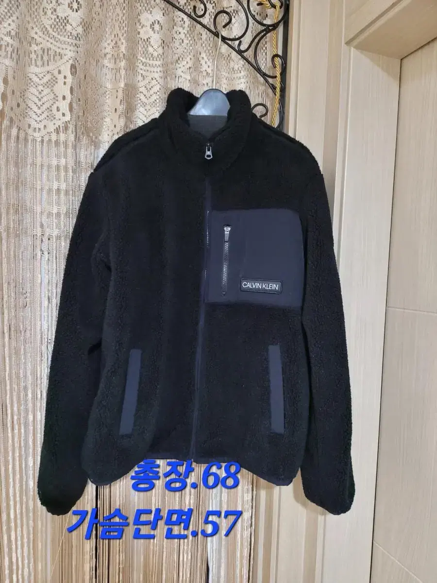 Unisex.Calvin Klein Pleated. size M. Black. Unused