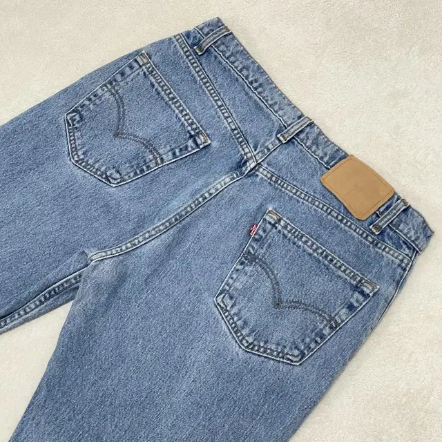 90's Vintage Levi's 505 (36)