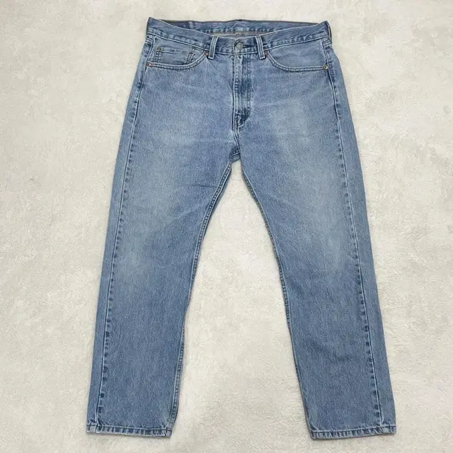 90's Vintage Levi's 505 (36)