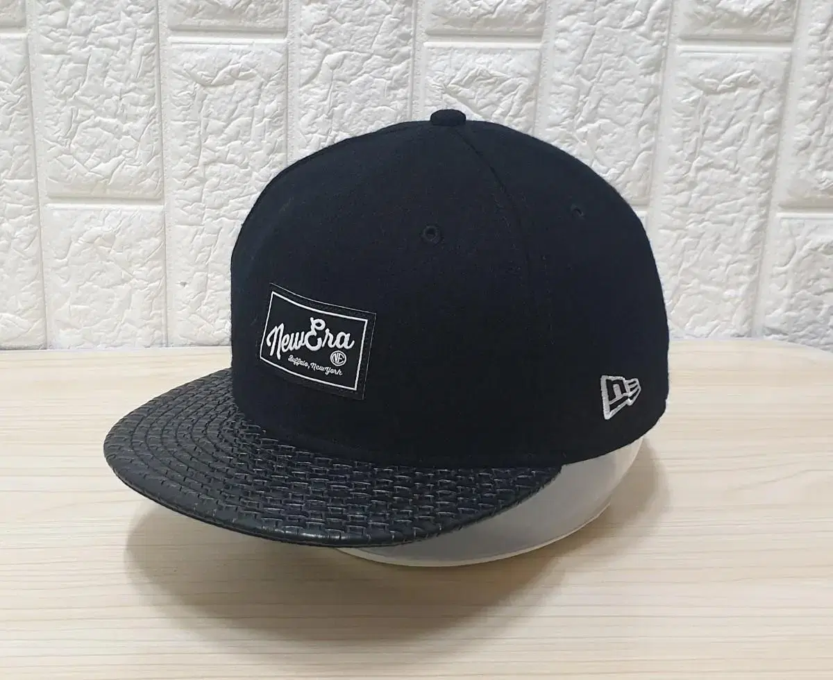 뉴에라. 9FIFTY. 모직스냅백.